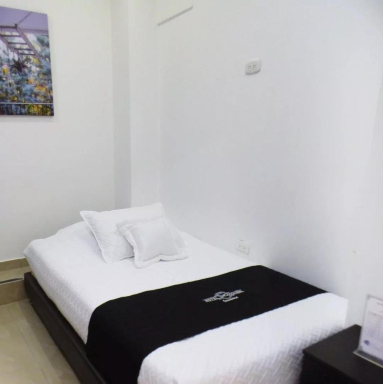Hotel Colonial Internacional Bogotá Kültér fotó